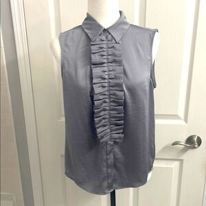 Gray Sleeveless Blouse with Pleated Front and Dress Shirt Collar Size 4